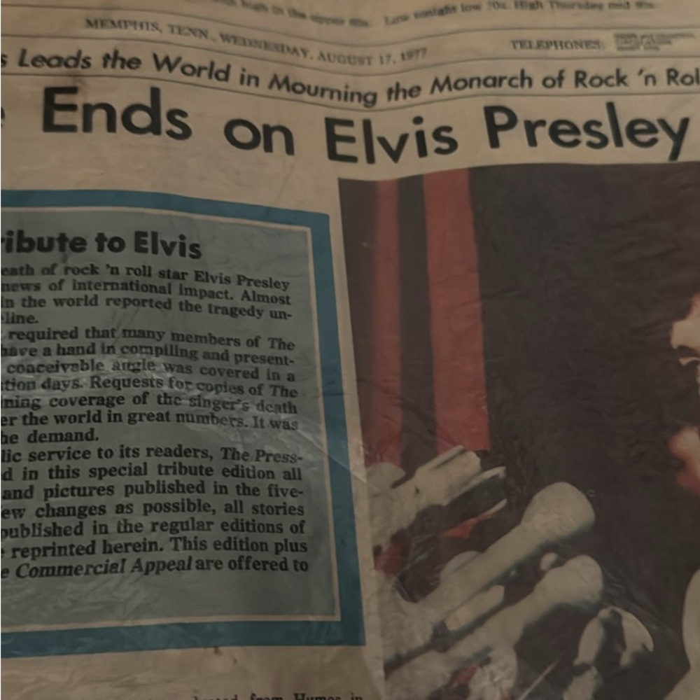 Vintage Elvis Presley Newspaper Clipping